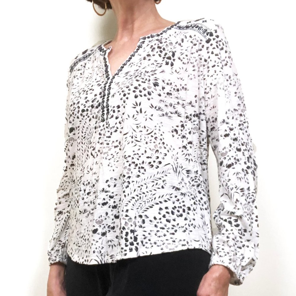Lucky Brand Soft Botanical Embroidered V-Neck Top